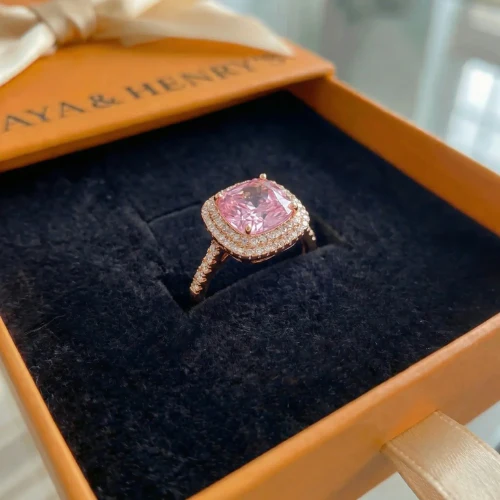 Cushion Pink Sapphire Ring | Gold - Image 5